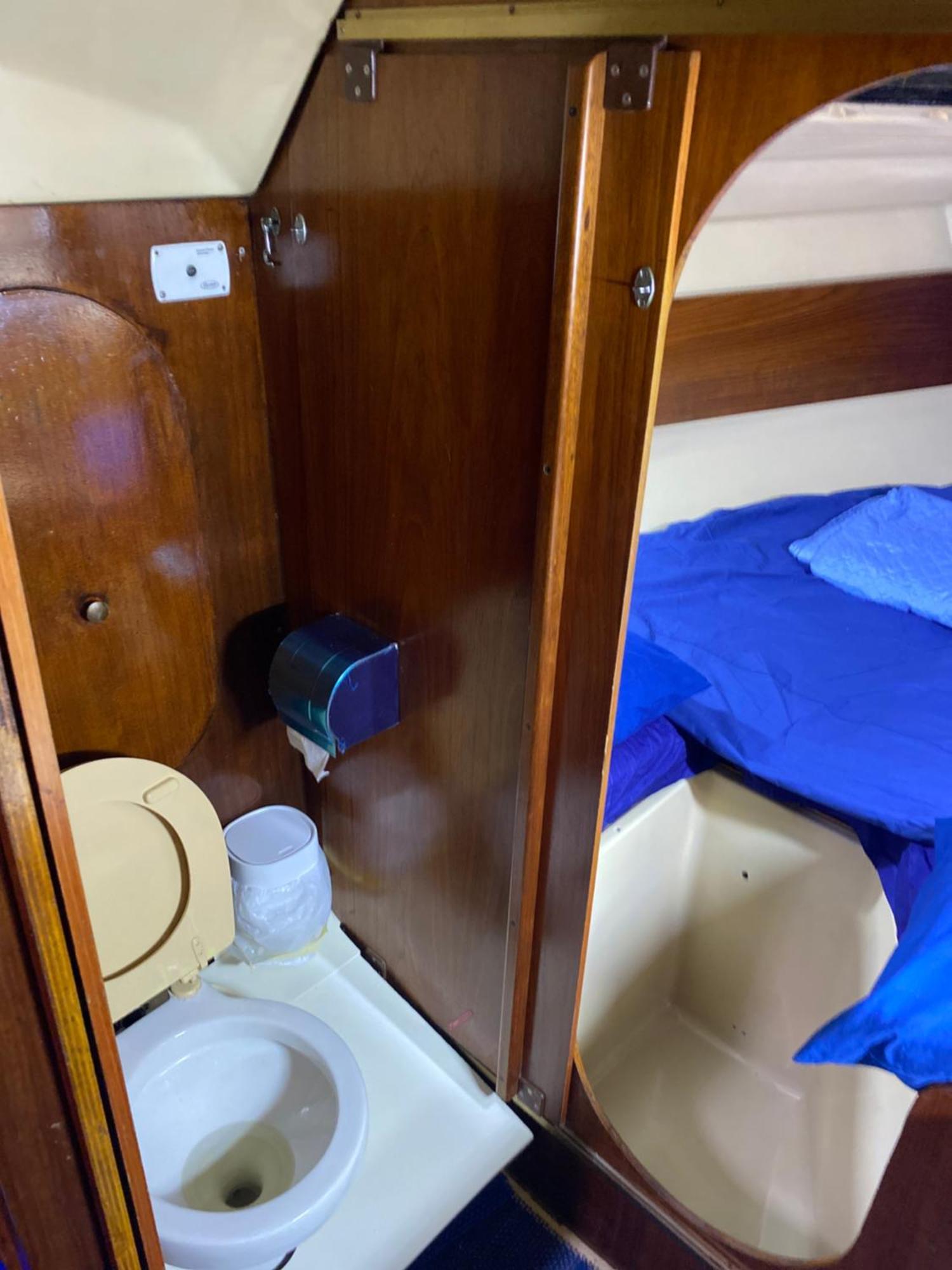 Botel Barca A Vela 8,50 Treduelle Cagliari
